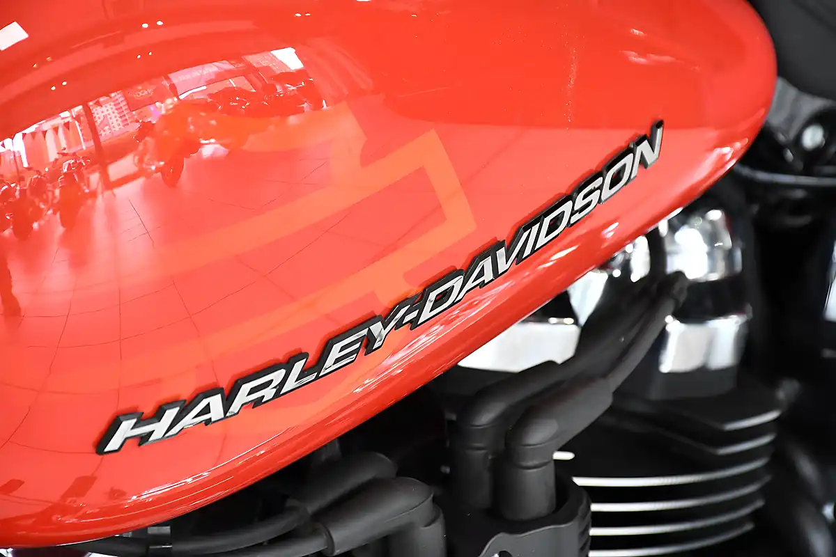 Used 2026 Harley-Davidson Breakout 117 S Blood Orange - Interior and Exterior details 13