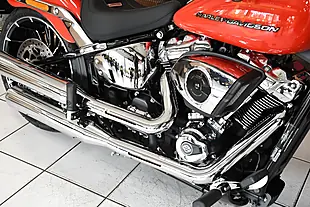 Used 2026 Harley-Davidson Breakout 117 S Blood Orange - Interior and Exterior details 3