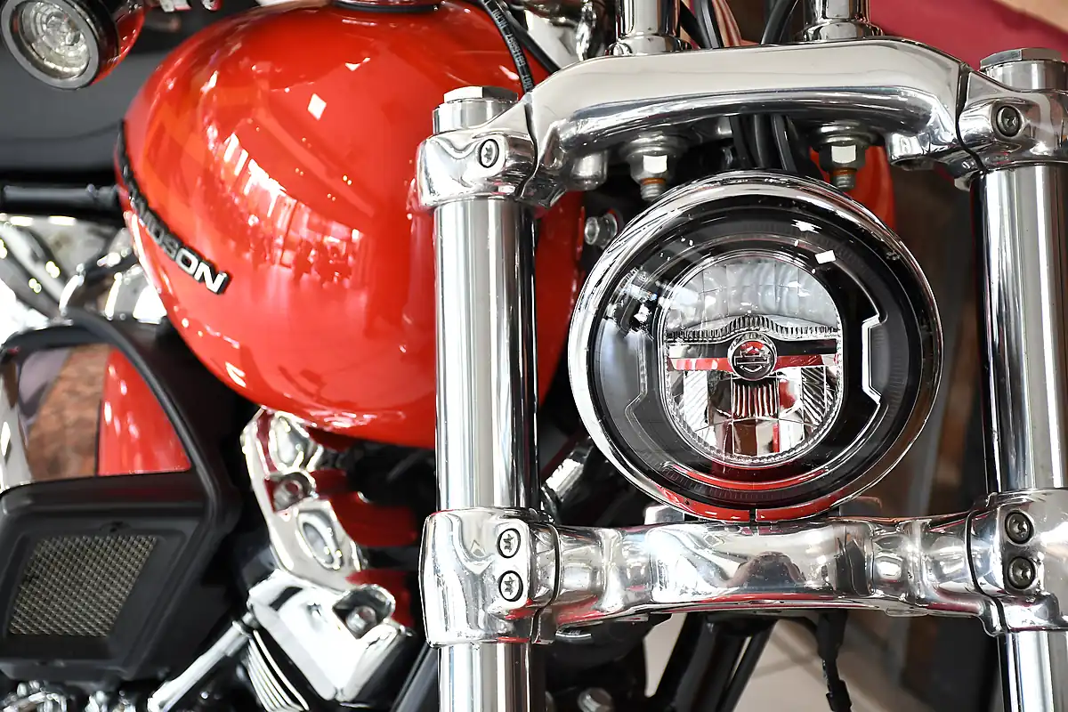 Used 2026 Harley-Davidson Breakout 117 S Blood Orange - Interior and Exterior details 5