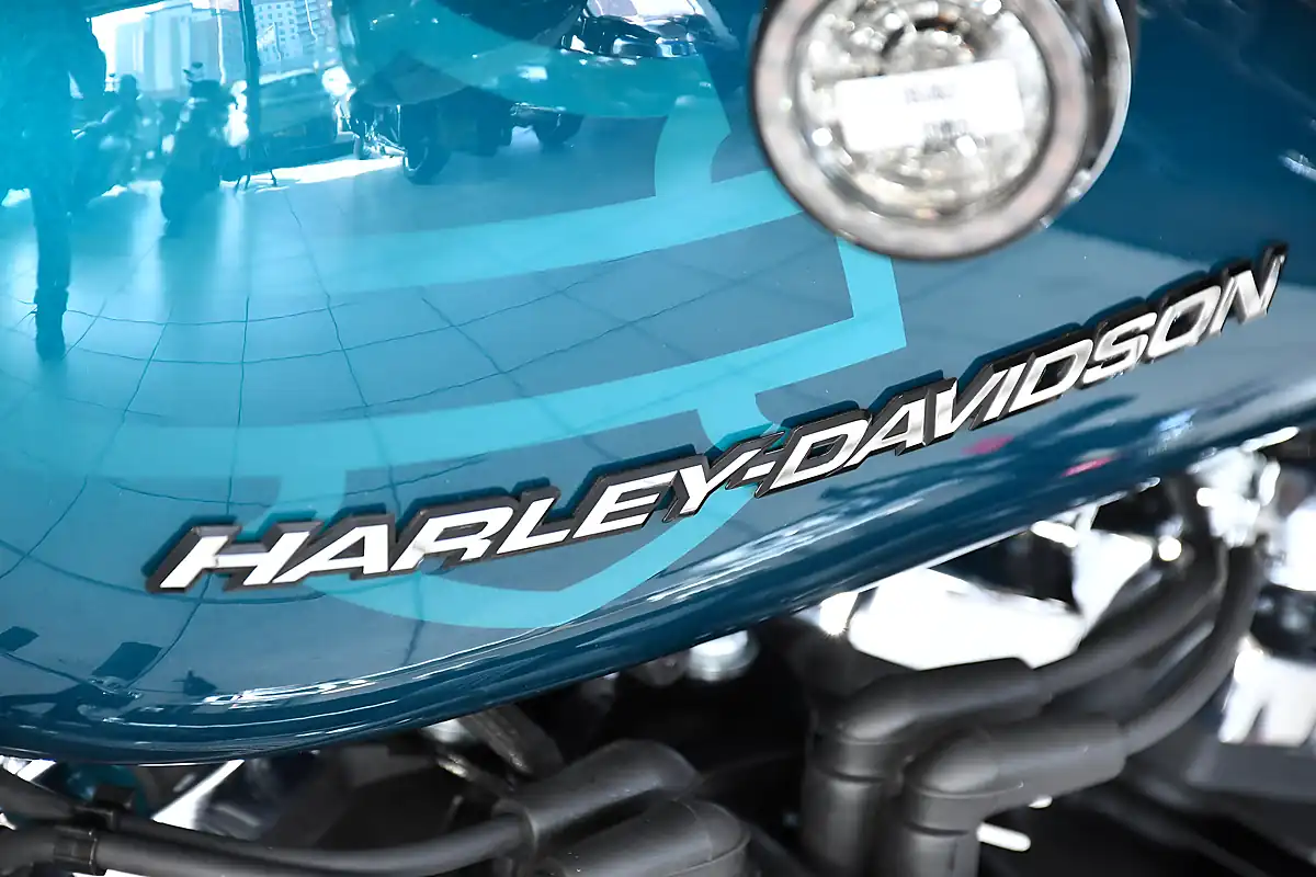 Used 2026 Harley-Davidson Breakout 117 Teal Blue - Interior and Exterior details 10