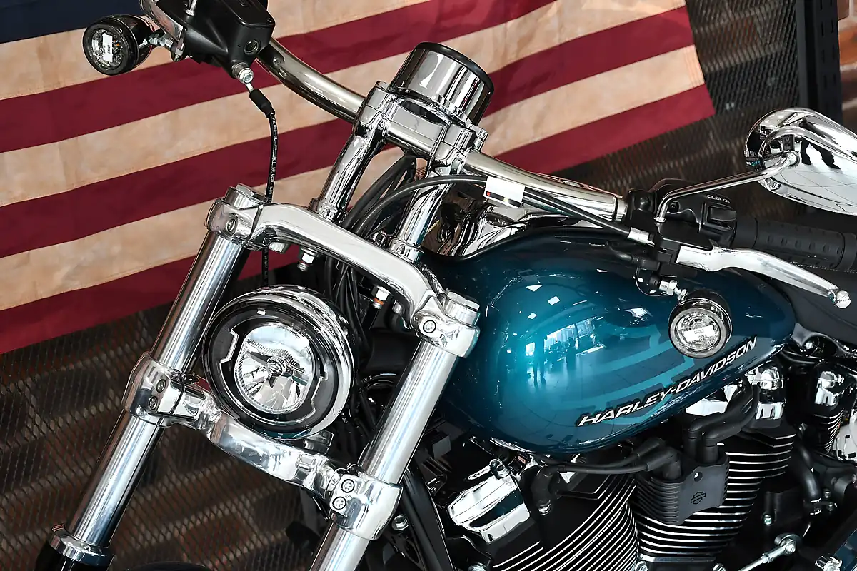 Used 2026 Harley-Davidson Breakout 117 Teal Blue - Interior and Exterior details 15