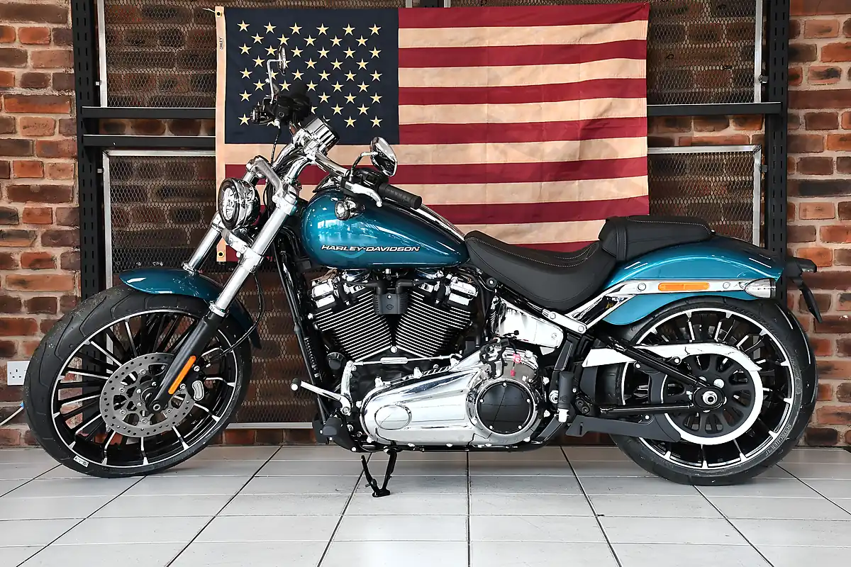 Used 2026 Harley-Davidson Breakout 117 Teal Blue - Interior and Exterior details 7