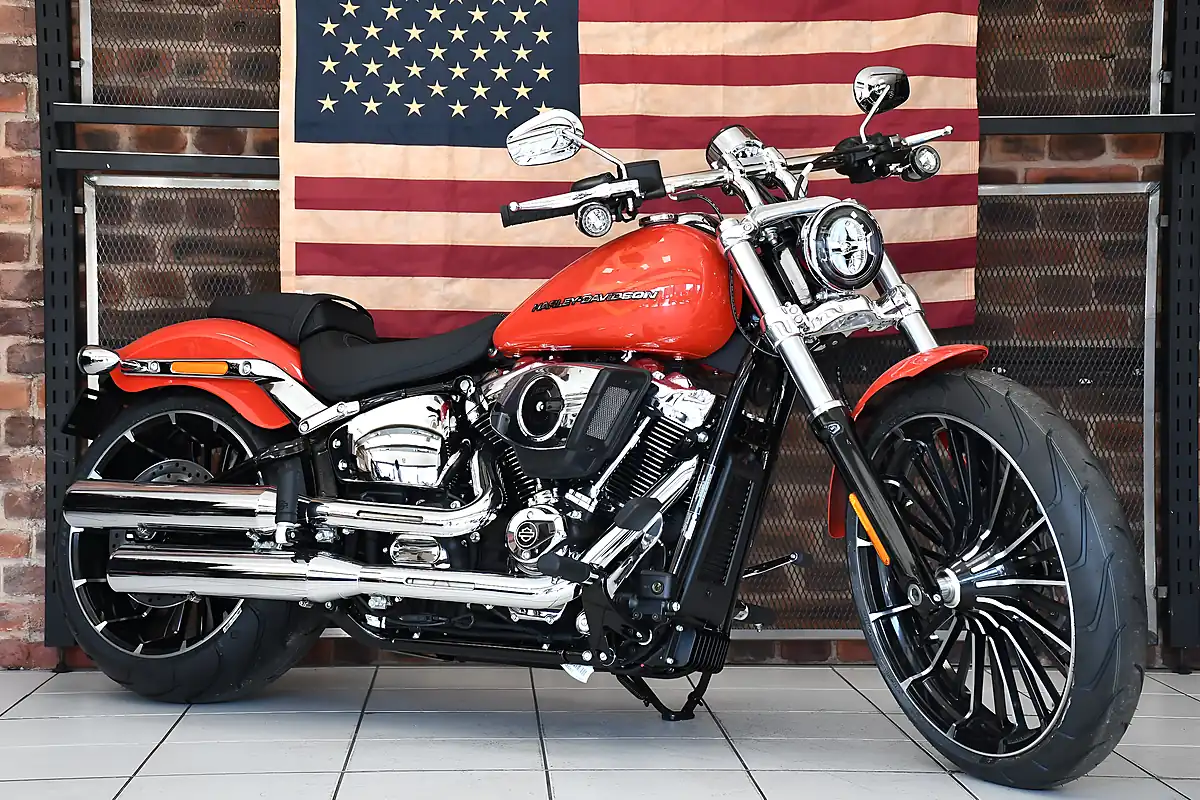 Used 2026 Harley-Davidson Breakout Blood Orange - Front View