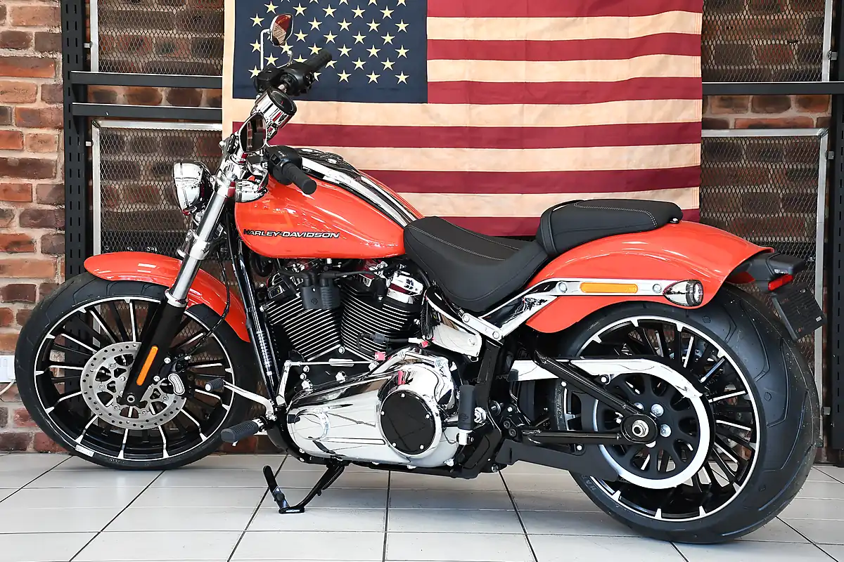 Used 2026 Harley-Davidson Breakout Blood Orange - Interior and Exterior details 11