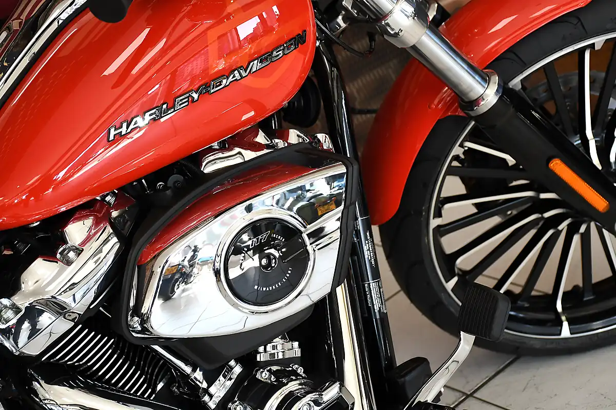 Used 2026 Harley-Davidson Breakout Blood Orange - Interior and Exterior details 15