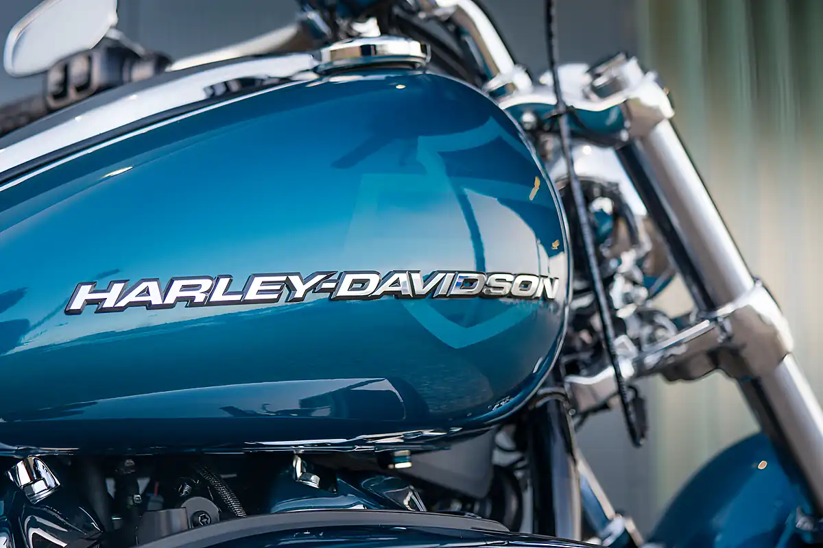 Used 2026 Harley-Davidson Breakout Teal Thunder Teal Thunder - Interior and Exterior details 11