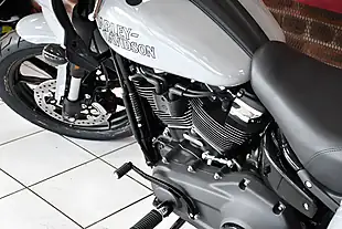 Used 2026 Harley-Davidson Low Rider ST Billiard Gray - Interior and Exterior details 12