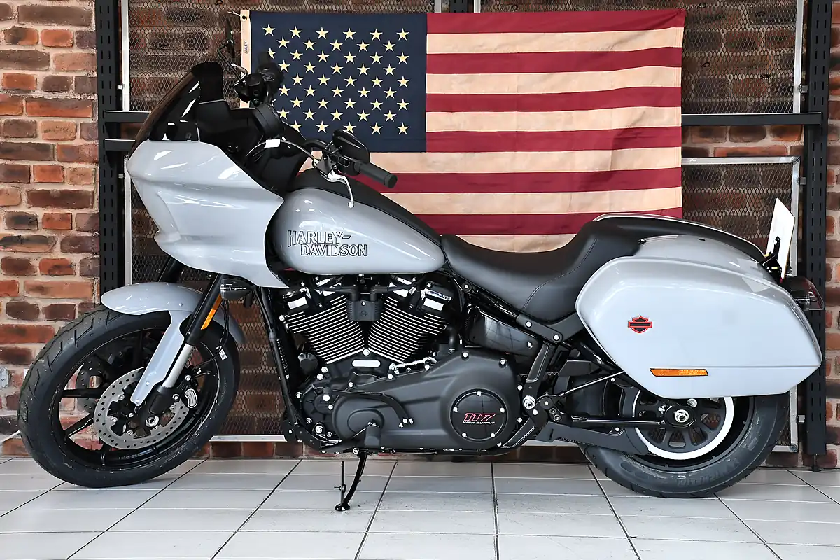 Used 2026 Harley-Davidson Low Rider ST Billiard Gray - Interior and Exterior details 8