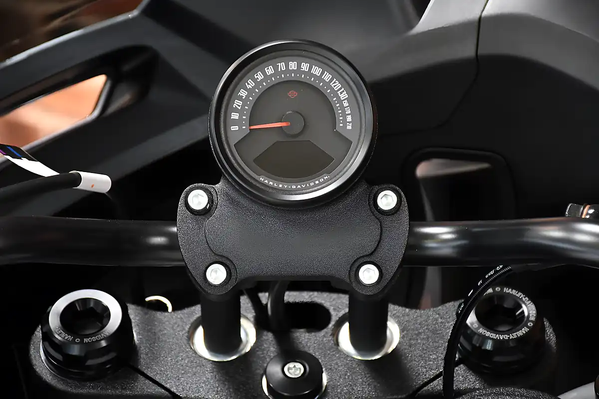 Used 2026 Harley-Davidson Low Rider ST - Interior and Exterior details 10
