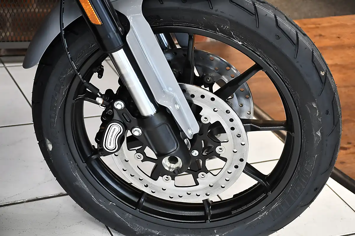 Used 2026 Harley-Davidson Low Rider ST - Interior and Exterior details 19