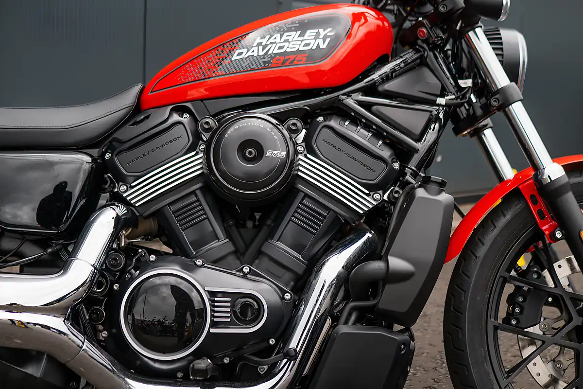 Used 2026 Harley-Davidson Nightster Blood Orange - Interior and Exterior details 7
