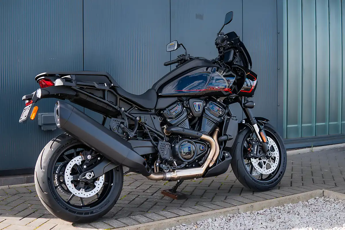 Used 2026 Harley-Davidson Pan America 1250 ST Vivid Black - Interior and Exterior details 5
