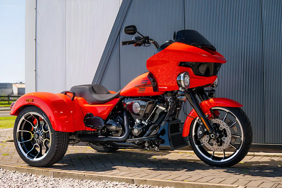 Used 2026 Harley-Davidson Road Glide 3 Blood Orange - Front View
