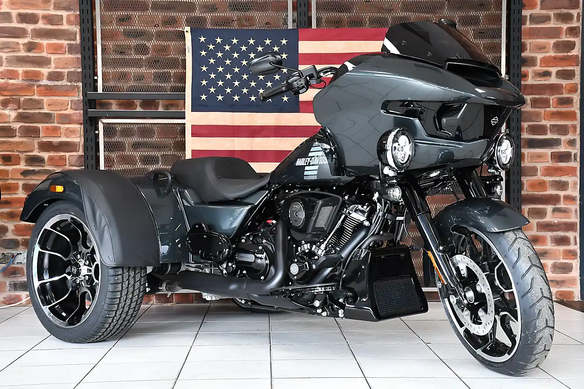 Used 2026 Harley-Davidson Road Glide 3 Fltrt Iron Horse Metallic - Front View