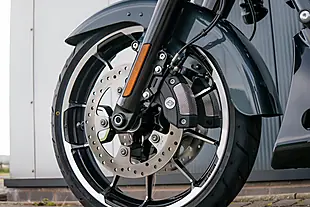 Used 2026 Harley-Davidson Road Glide 3 Iron Horse Metallic - Interior and Exterior details 16