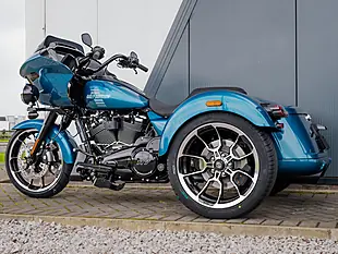 Used 2026 Harley-Davidson Road Glide 3 Teal Thunder - Interior and Exterior details 15