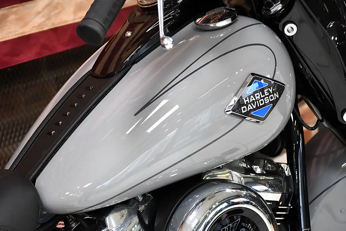 Used 2026 Harley-Davidson Softail Flhc Heritage Classic - Interior and Exterior details 2