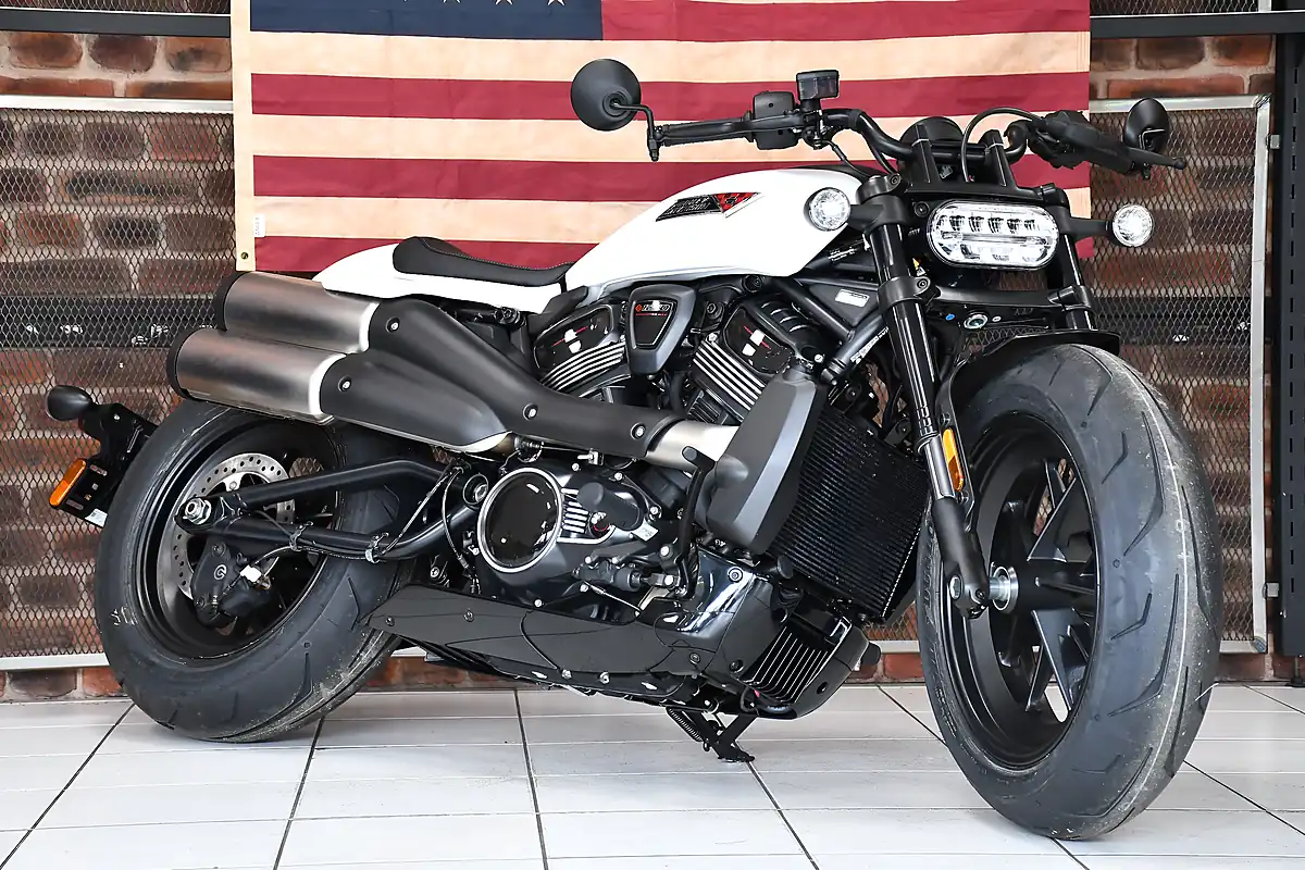 Used 2026 Harley-Davidson Sportster S White Onyx Pearl - Front View