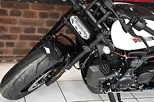 Used 2026 Harley-Davidson Sportster S White Onyx Pearl - Interior and Exterior details 16