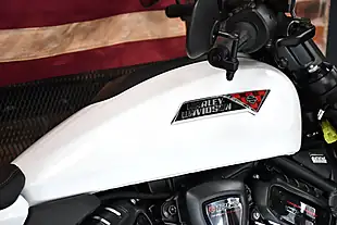 Used 2026 Harley-Davidson Sportster S White Onyx Pearl - Interior and Exterior details 2