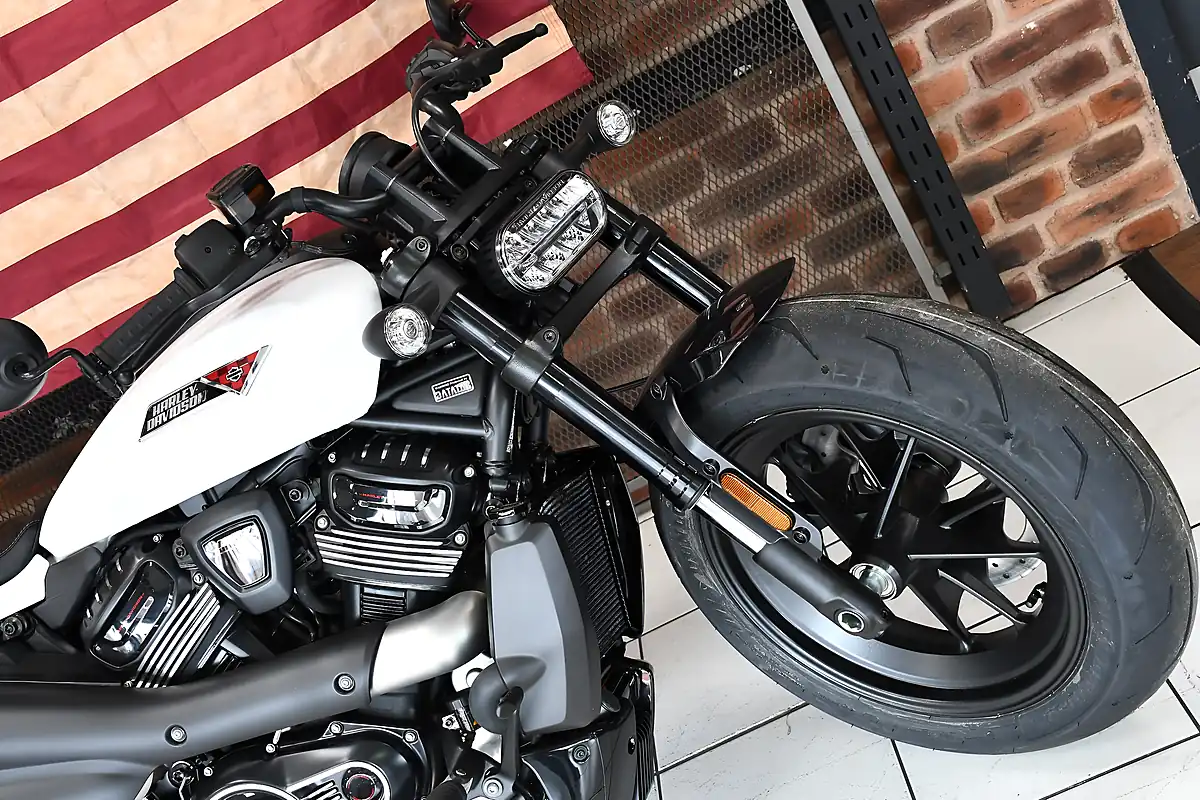 Used 2026 Harley-Davidson Sportster S White Onyx Pearl - Interior and Exterior details 5