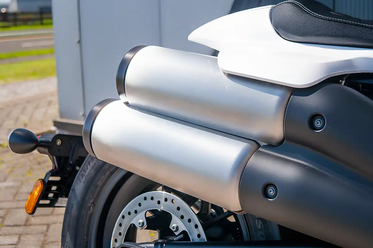 Used 2026 Harley-Davidson Sportster S White Onyx Pearl - Interior and Exterior details 13