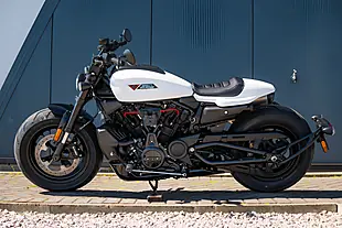 Used 2026 Harley-Davidson Sportster S White Onyx Pearl - Interior and Exterior details 15