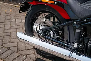 Used 2026 Harley-Davidson Street Bob Brilliant Red - Interior and Exterior details 15