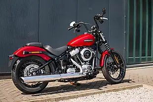 Used 2026 Harley-Davidson Street Bob Brilliant Red - Interior and Exterior details 5