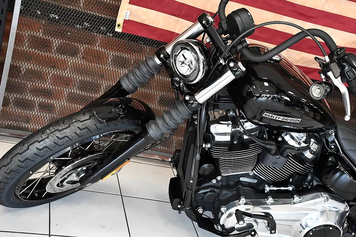 Used 2026 Harley-Davidson Street Bob - Interior and Exterior details 13