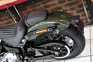 Used 2026 Harley-Davidson Street Bob Olive Steel Metal - Interior and Exterior details 19