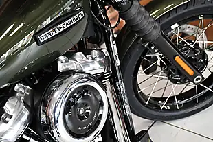 Used 2026 Harley-Davidson Street Bob Olive Steel Metal - Interior and Exterior details 3