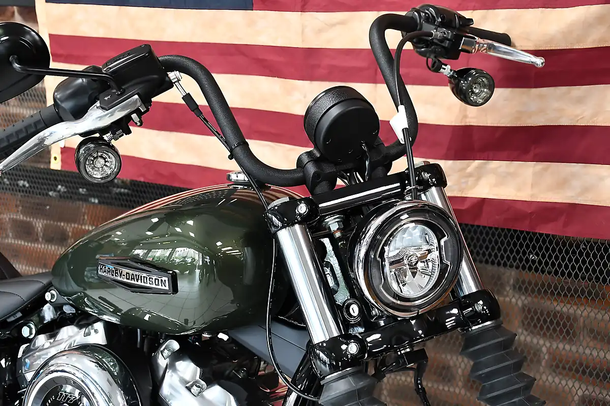 Used 2026 Harley-Davidson Street Bob Olive Steel Metal - Interior and Exterior details 5