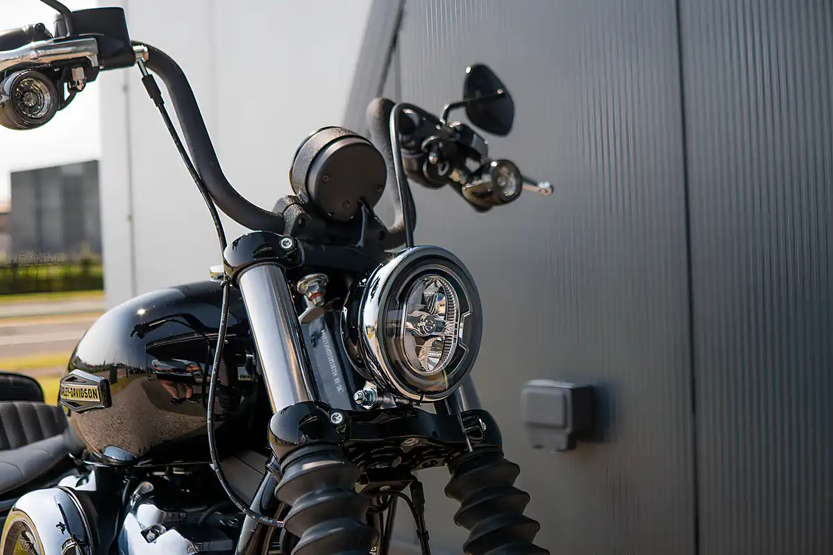 Used 2026 Harley-Davidson Street Bob Vivid Black - Interior and Exterior details 9