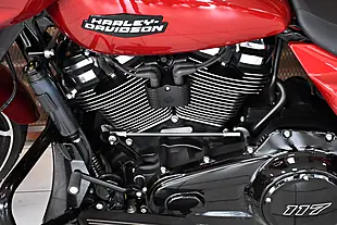 Used 2026 Harley-Davidson Street Glide Brilliant Red - Interior and Exterior details 13