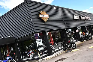 Used 2026 Harley-Davidson Street Glide Brilliant Red - Interior and Exterior details 20
