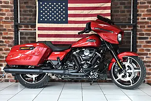 Used 2026 Harley-Davidson Street Glide Brilliant Red - Interior and Exterior details 6