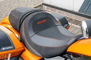 Used 2026 Harley-Davidson Street Glide Cvo Torched Orange Cvo Tri-Tone - Interior and Exterior details 15