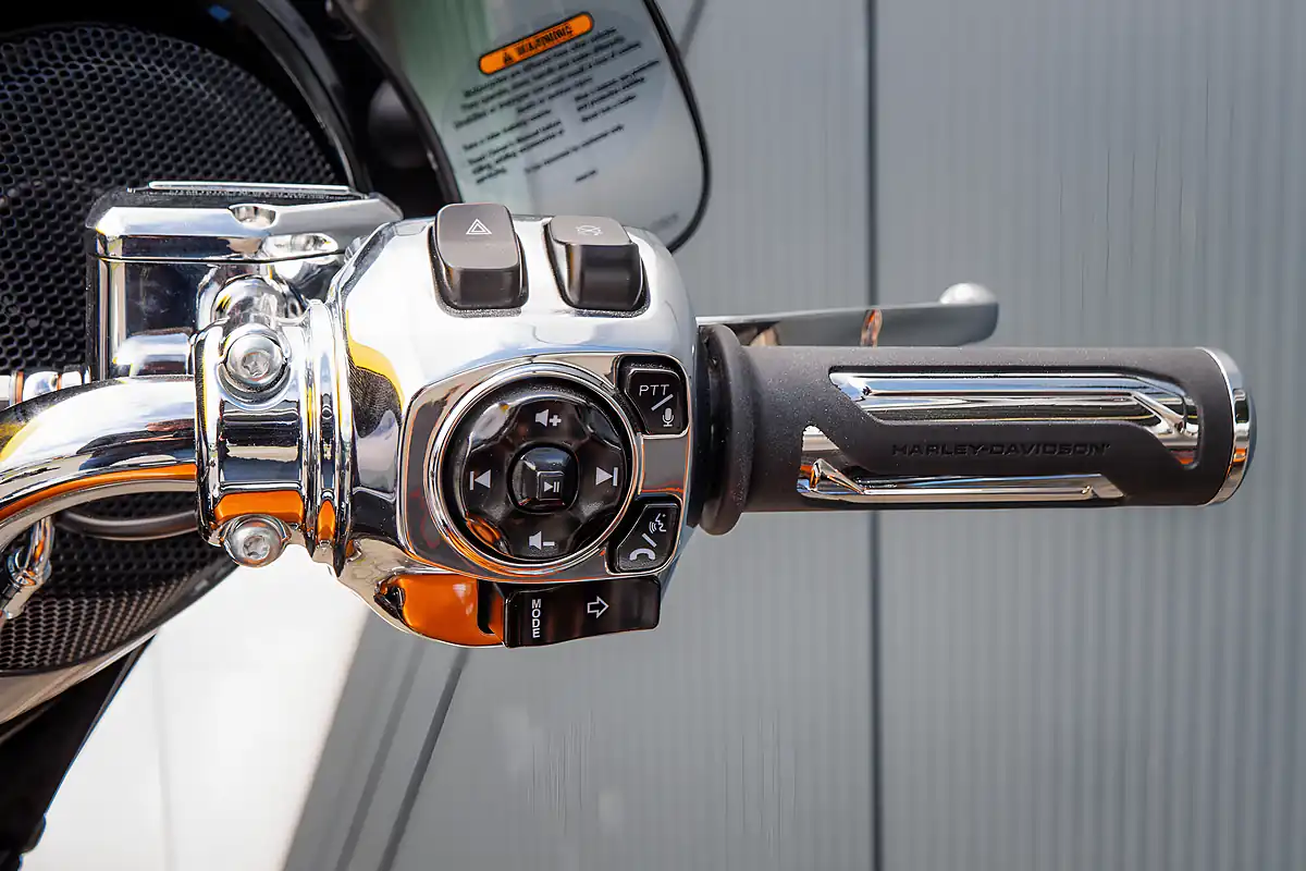 Used 2026 Harley-Davidson Street Glide Cvo Torched Orange Cvo Tri-Tone - Interior and Exterior details 19