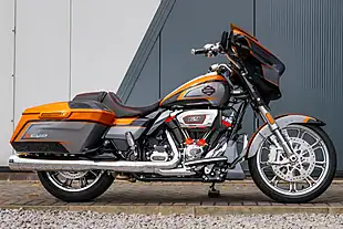 Used 2026 Harley-Davidson Street Glide Cvo Torched Orange Cvo Tri-Tone - Interior and Exterior details 3