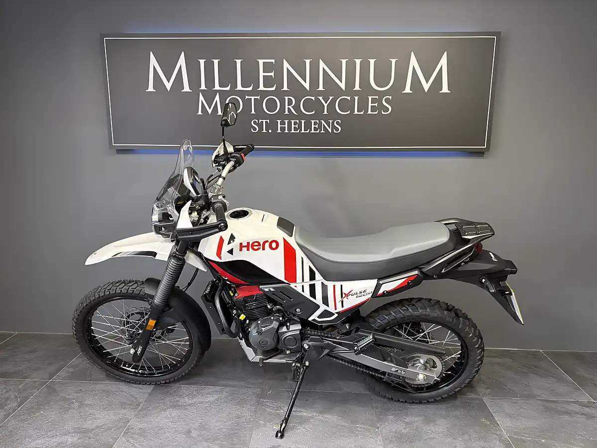 Used 2026 Hero Xpulse 200 Pro Pearl Fadeless White - Interior and Exterior details 11
