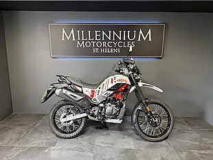 Used 2026 Hero Xpulse 200 Pro Pearl Fadeless White - Interior and Exterior details 2