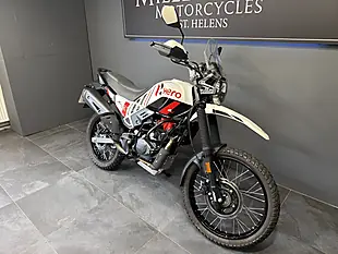 Used 2026 Hero Xpulse 200 Pro Pearl Fadeless White - Interior and Exterior details 3