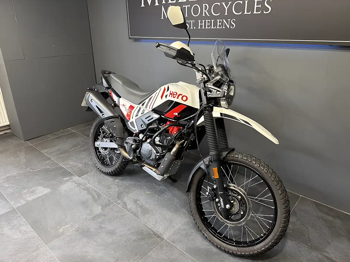 Used 2026 Hero Xpulse 200 Pro Pearl Fadeless White - Interior and Exterior details 3