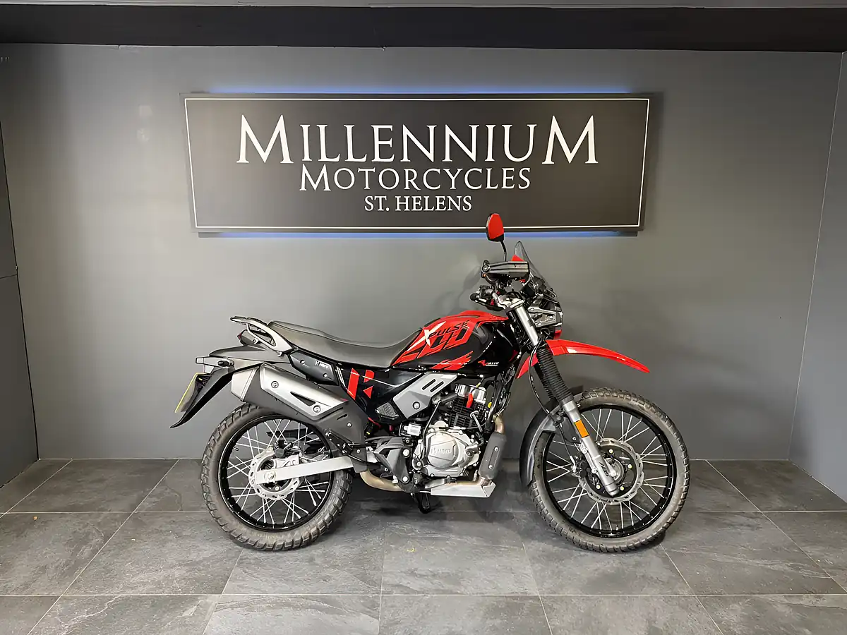 Used 2026 Hero Xpulse 200 Red - Interior and Exterior details 12
