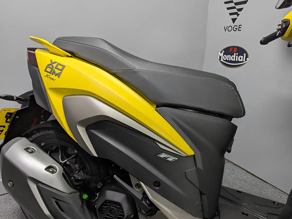 Used 2026 Hero Zoom R Yellow - Interior and Exterior details 10