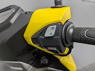 Used 2026 Hero Zoom R Yellow - Interior and Exterior details 19