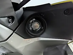 Used 2026 Hero Zoom R Yellow - Interior and Exterior details 20