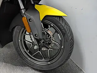Used 2026 Hero Zoom R Yellow - Interior and Exterior details 3