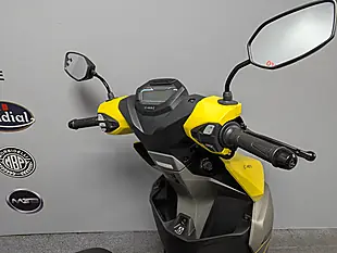 Used 2026 Hero Zoom R Yellow - Interior and Exterior details 7